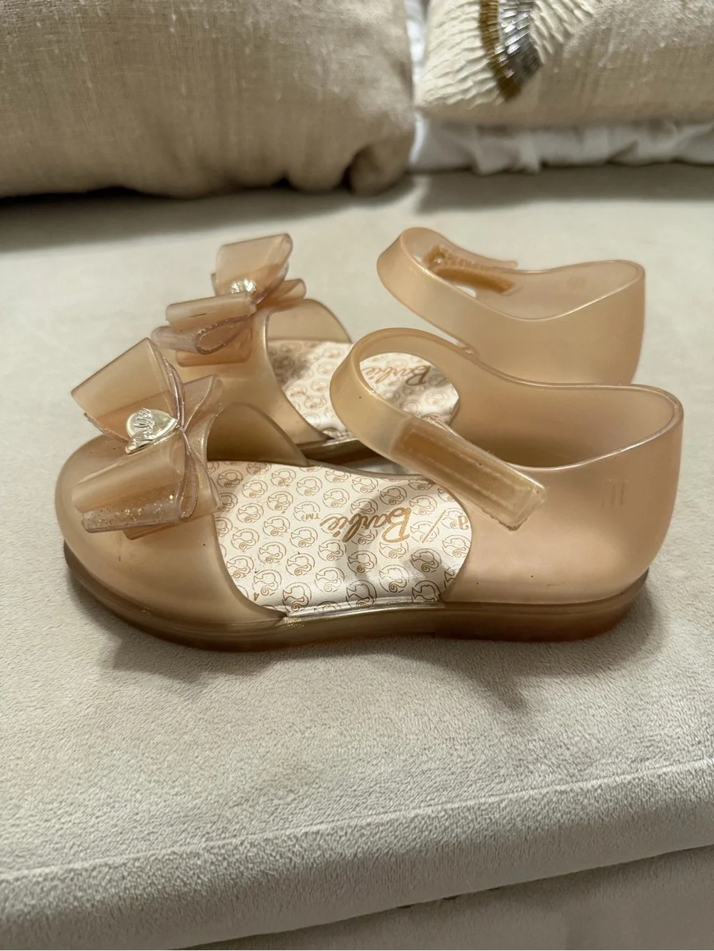 Mini Melissa Girls' Nude Glitter Bow Jelly Sandals with Heart Gem